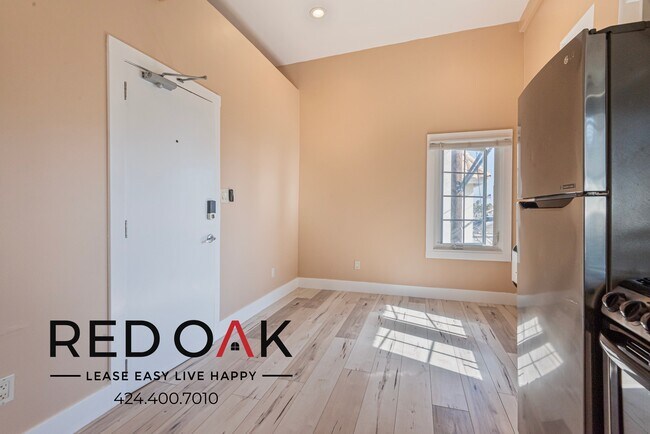 Foto del edificio - ~$655 OFF Each Month + 1 Week FREE~ Recent...