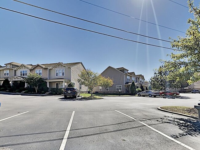 Building Photo - 735 Tulip Grove Rd