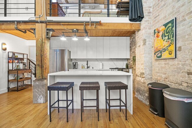 Foto del edificio - 2111 W Churchill St