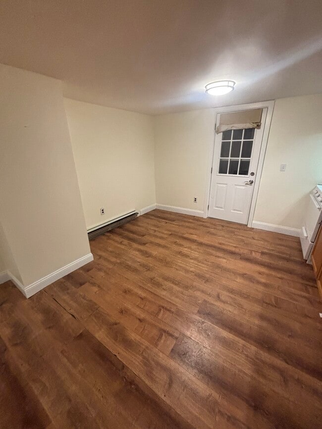 Building Photo - 43 Clinton St