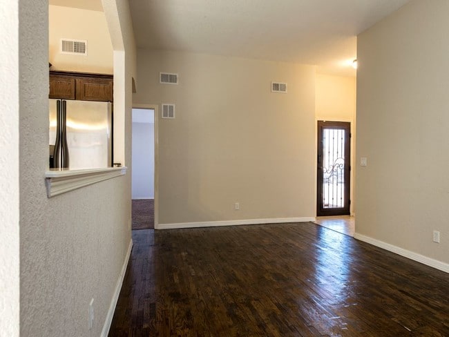 Building Photo - 4 br, 2 bath House - 12850 Hidden Grove