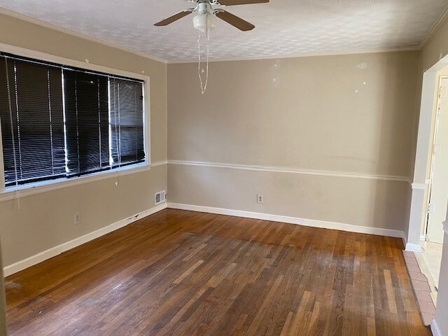 Building Photo - 591 Smyrna Powder Springs Rd SW