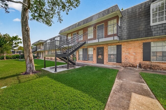 Foto del edificio - 9017 Gaylord Dr