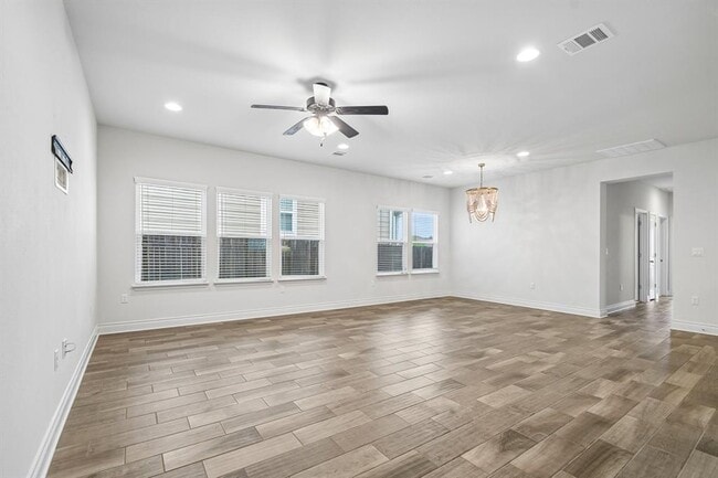 Building Photo - 10213 Forest Grove Dr