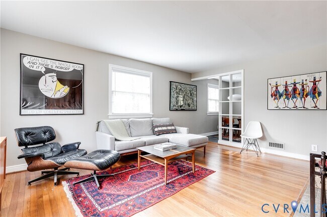 Foto del edificio - 3342 Grandview Dr