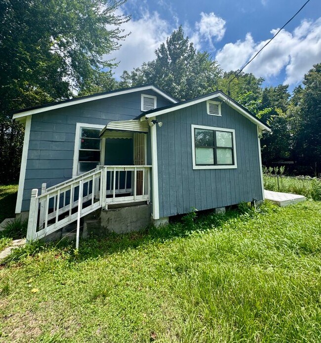 Foto del edificio - 1760 Audubon St