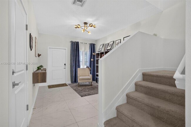 Foto del edificio - 6015 Coralberry St