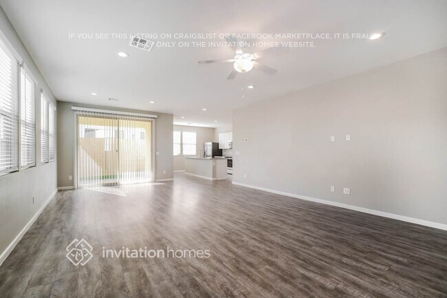 Foto del edificio - 5046 N 189th Dr