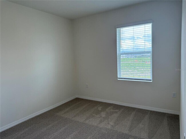 Foto del edificio - 1305 June Lk Lp