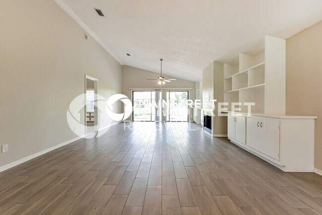 Building Photo - 3 Bedroom Pet-Friendly Home in PORT ORANGE, FL with Main Street Renewal