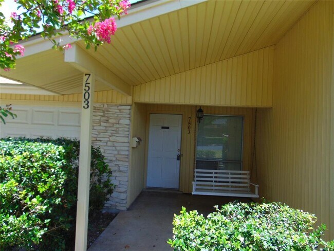 Foto del edificio - 7503 Glenhill Rd