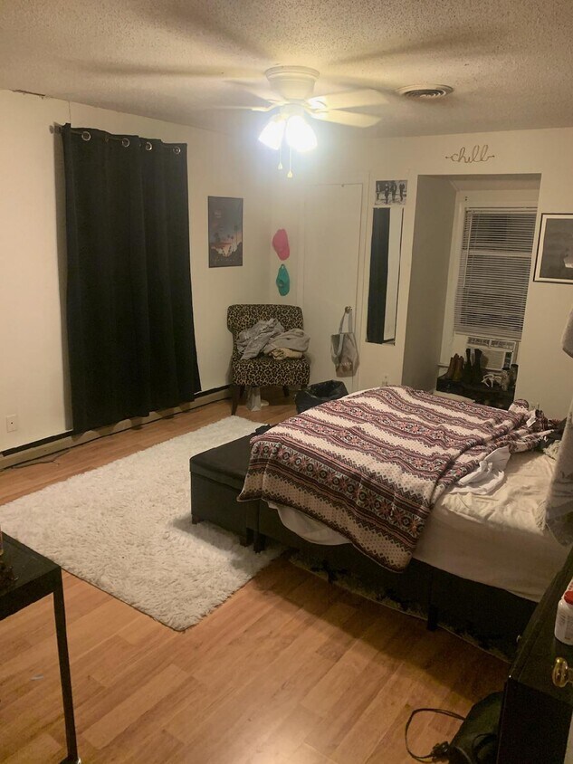 Bedroom - 101 S Jarvis St