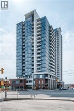 Building Photo - 15 Wellington St S