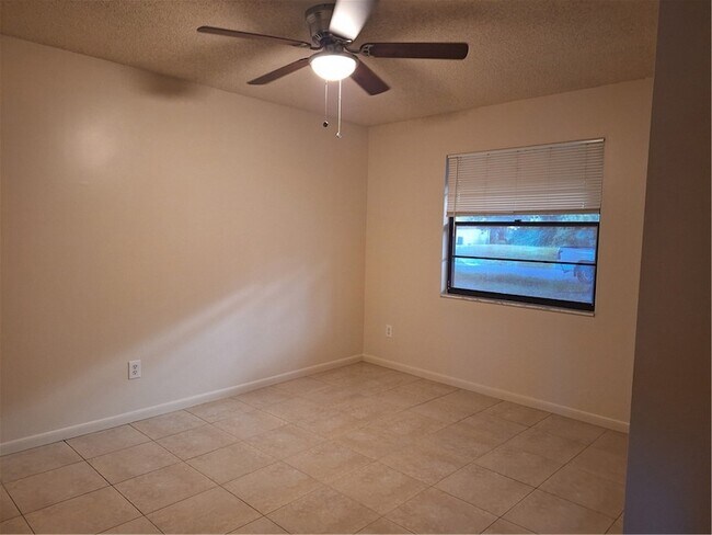 Foto del edificio - 8040 126th Ln