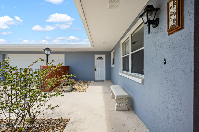 Building Photo - 382 Chester Dr