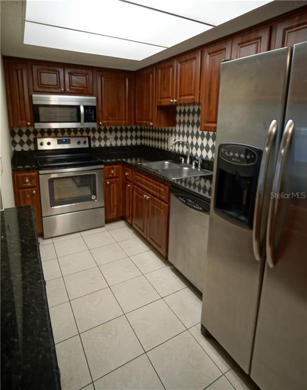 Foto del edificio - 3711 W Iowa Ave