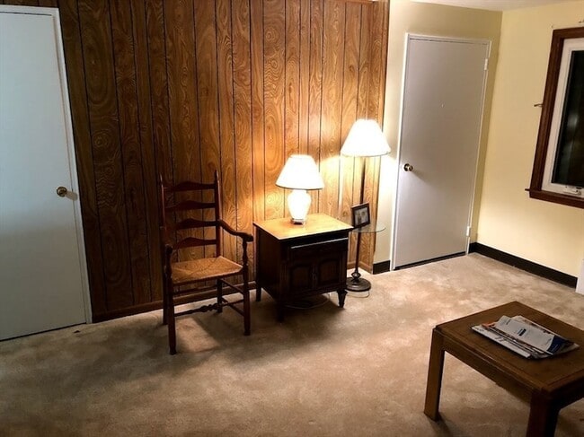 Photo - 15 Saran Avenue Unit Room Apartment