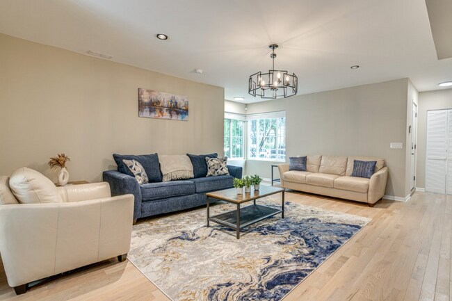 Foto del edificio - 1635 E 70th St