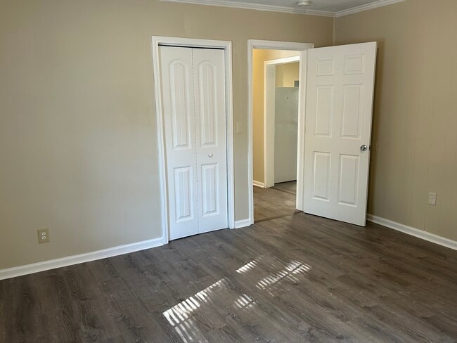 Dormitorio #1 - 522 Lee St