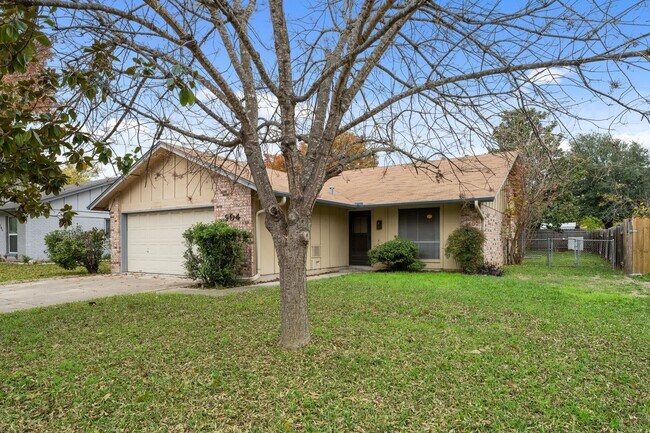 Foto del edificio - Experience the best of North Austin living...