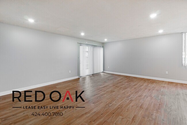 Foto del edificio - 15101 Magnolia Blvd