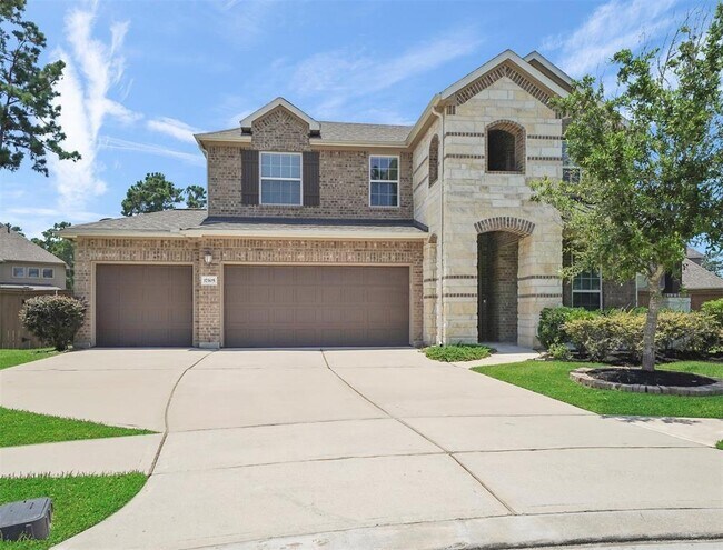 Building Photo - 17105 San Saba St