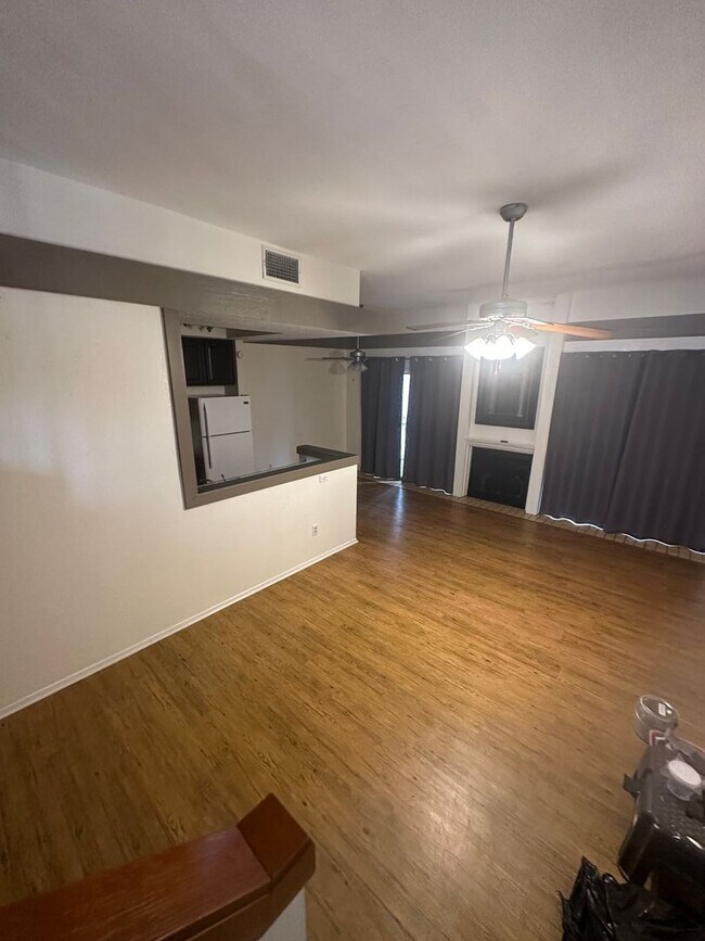 Building Photo - Reinert Properties