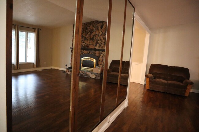 Foto del edificio - Duplex in Post Falls