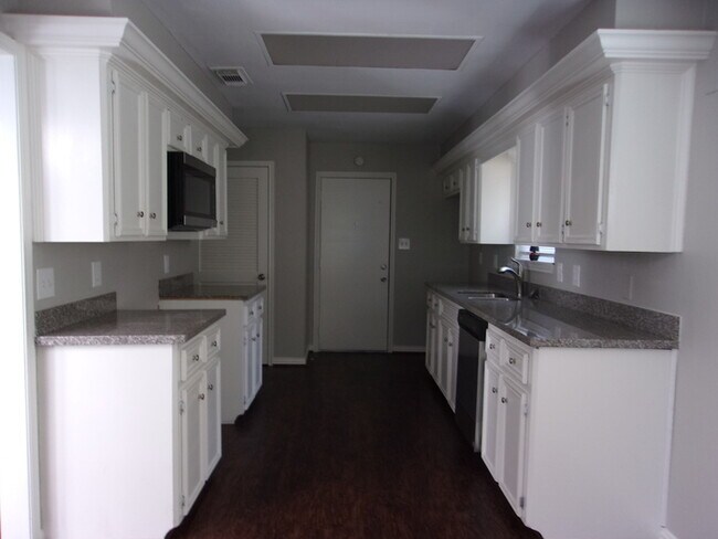 Building Photo - 5123 Crystal Bay Houston, Texas 77084