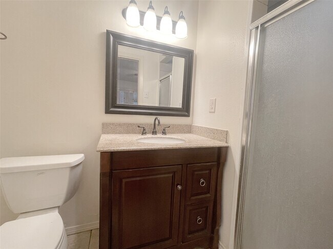 Foto del edificio - 9655 Meadowcroft Dr