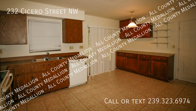 Building Photo - Port Charlotte Single Family Home Priced R...