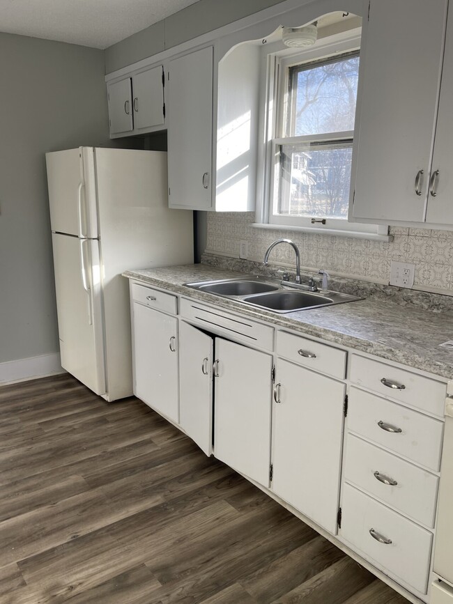 Foto del edificio - 3316 Monterey Street