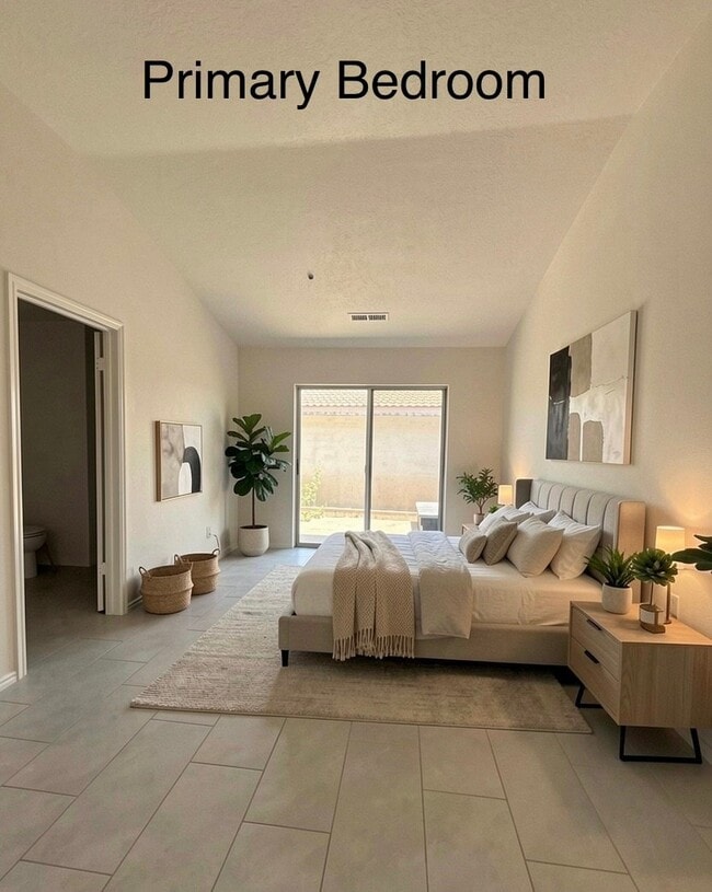 Building Photo - 2050 W Canyon View Dr