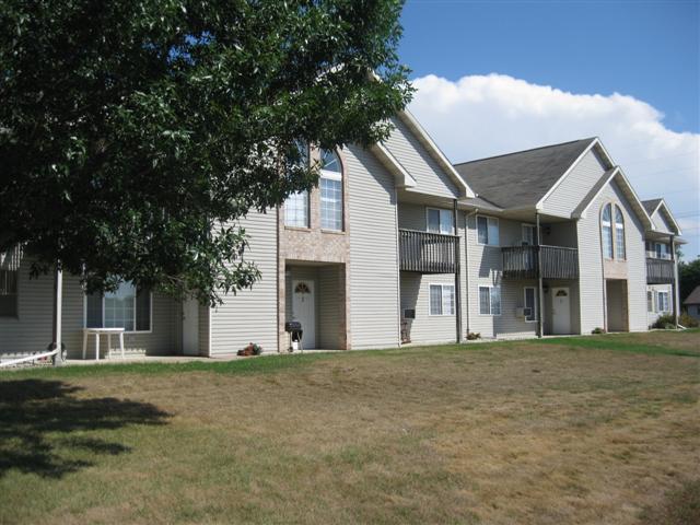 Building - 601 Robin Rd