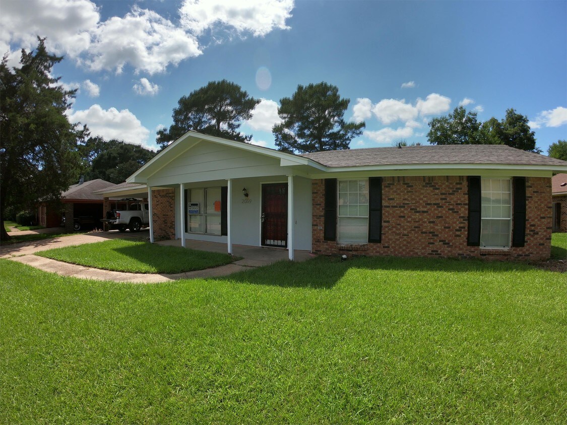 Primary Photo - 2069 Scanlon Dr