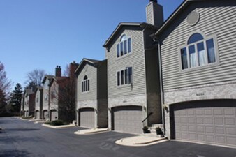 Primary Photo - 1829 Wilmette Ave