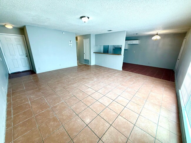 Building Photo - 7806 Winsford Dr