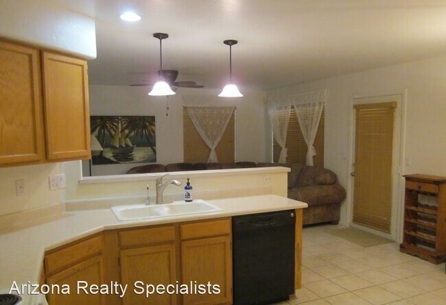 Building Photo - 3 br, 2.5 bath House - 4031 E Chaparosa Way