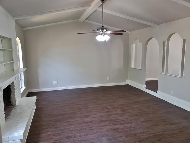 Foto del edificio - 1320 Iris Ln