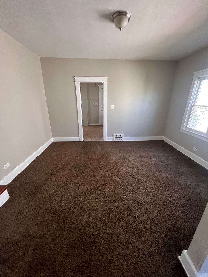 4610 E 93rd St Garfield Heights, OH 44125 – photo 5