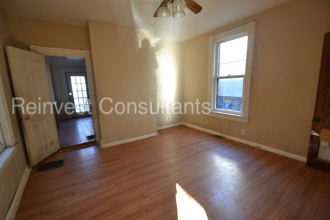 Building Photo - 8465 Anthony Wayne Ave