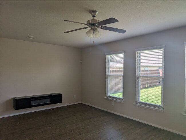 Building Photo - 14010 Long Meadow Dr