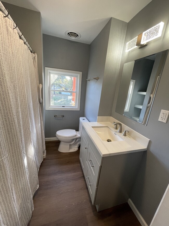 Building Photo - 530 N Curlew Rd