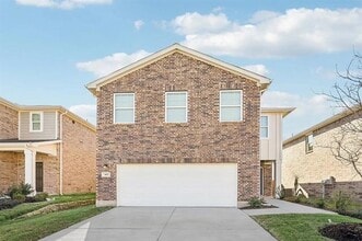 Building Photo - 5723 Roadhouse Dr