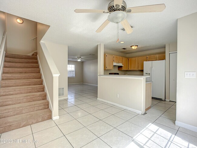 Foto del edificio - 3350 Mandarin Glen Dr