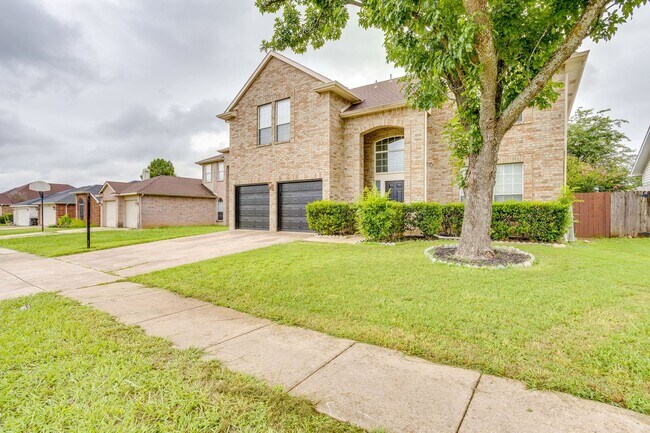 Building Photo - Great Large 4 Bedroom, 2.5 Bath Home Ready for New Tenants- Crowley ISD- 76123