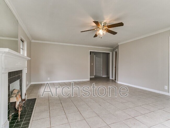 Foto del edificio - 4115 N Everest Ave
