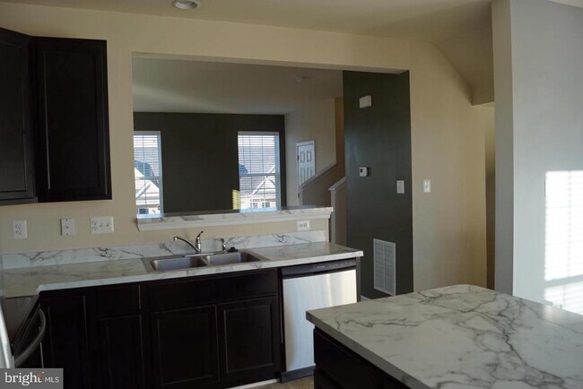 Foto del edificio - 3714 Oakley Ln
