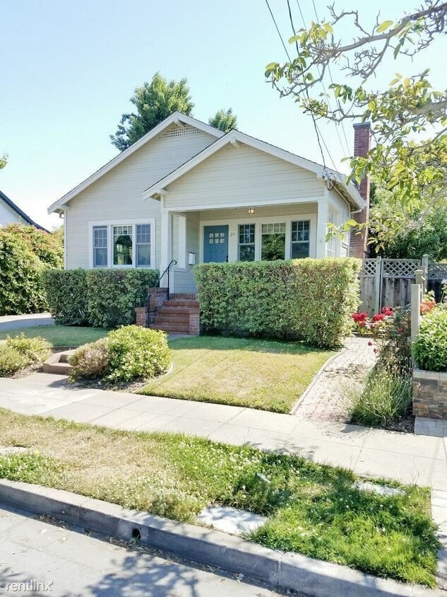 Primary Photo - 2 br, 1.5 bath House - 29 Humboldt Road