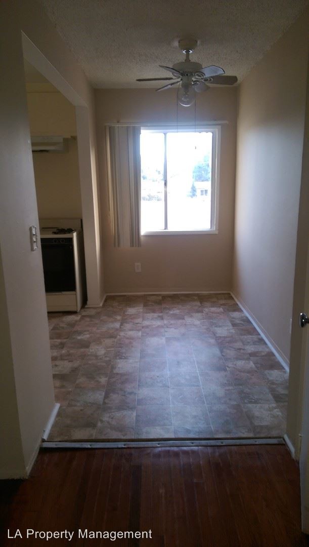 Building Photo - 14735 Blythe St